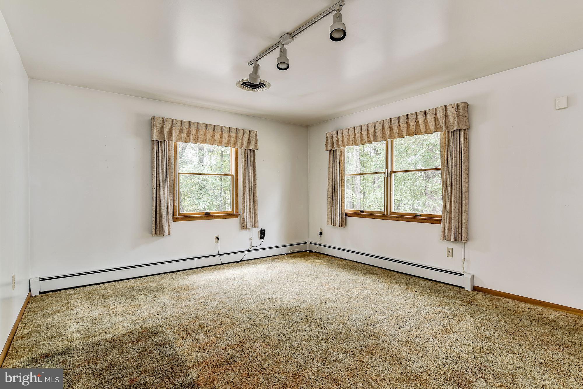 13211 Maple Grove Road Reisterstown, MD 21136 - Photo 25 of 38 In-Law Suite Living Room