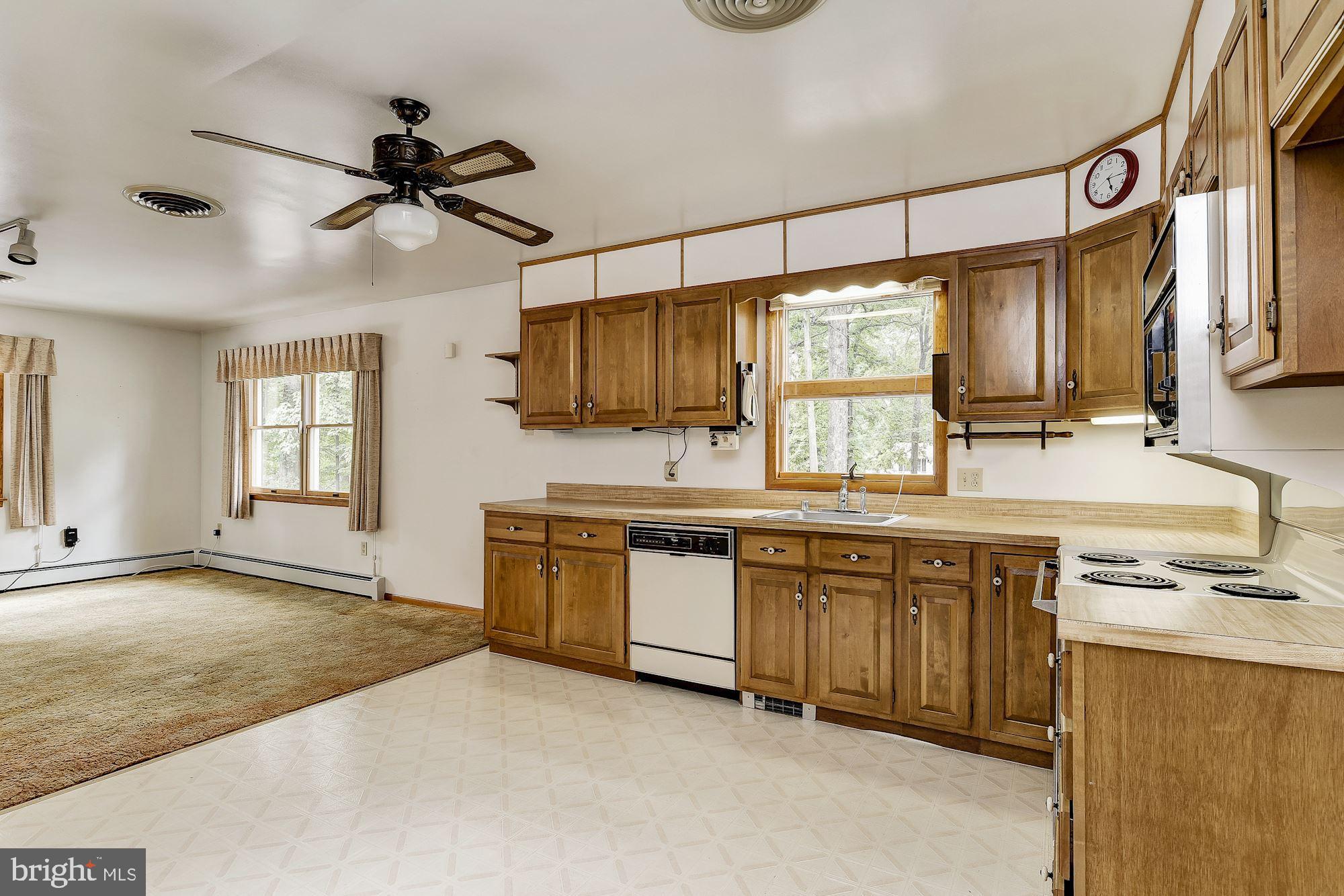 13211 Maple Grove Road Reisterstown, MD 21136 - Photo 28 of 38 In-Law Suite Kitchen | Living Room