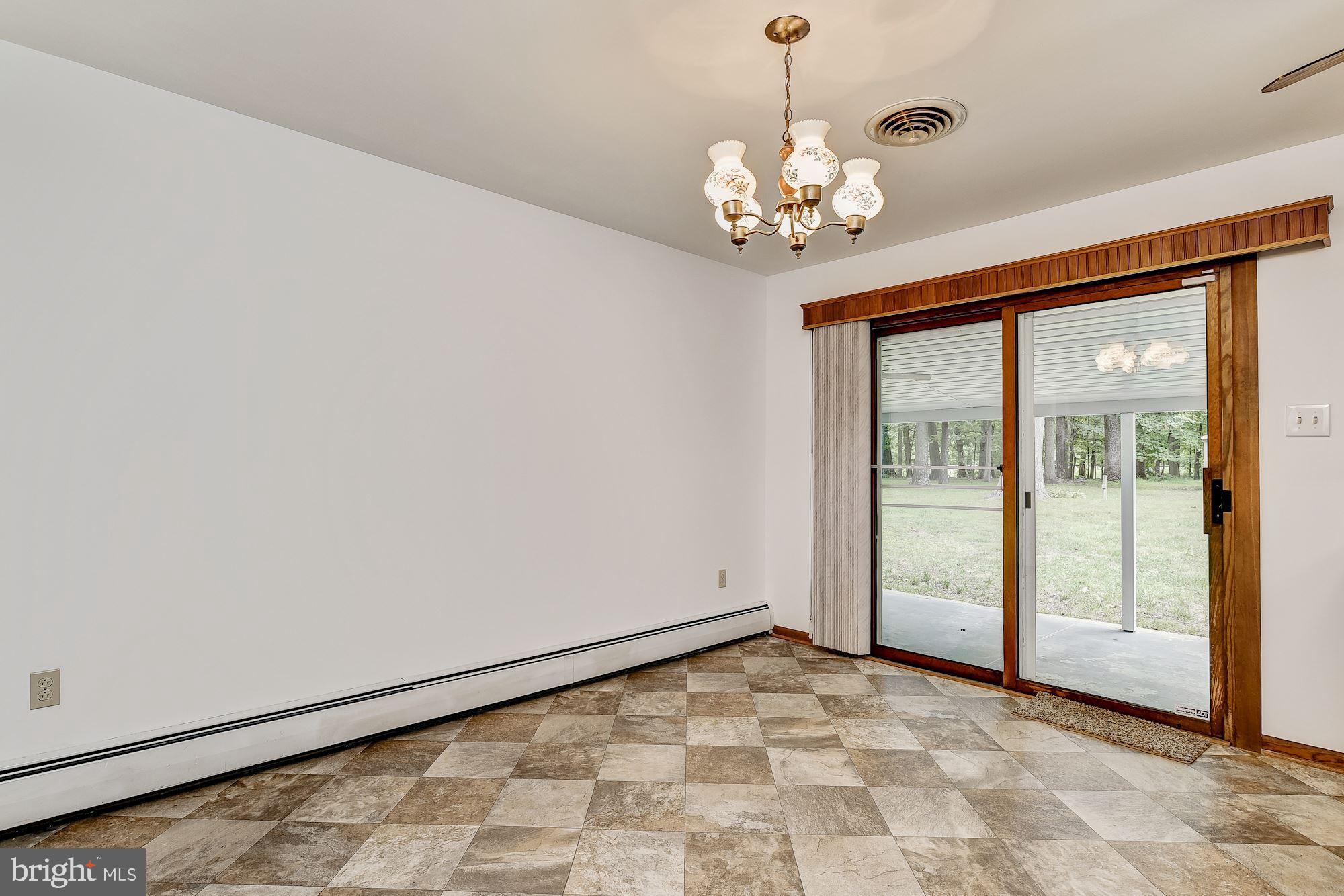 13211 Maple Grove Road Reisterstown, MD 21136 - Photo 9 of 38 Dining Room