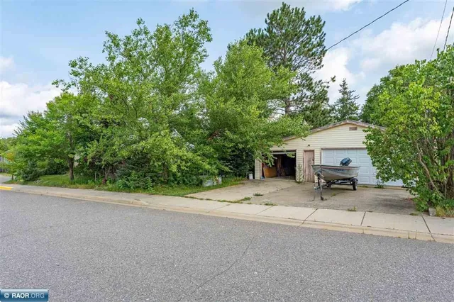 $59,000 | 24 2nd Avenue, Soudan, MN 55782