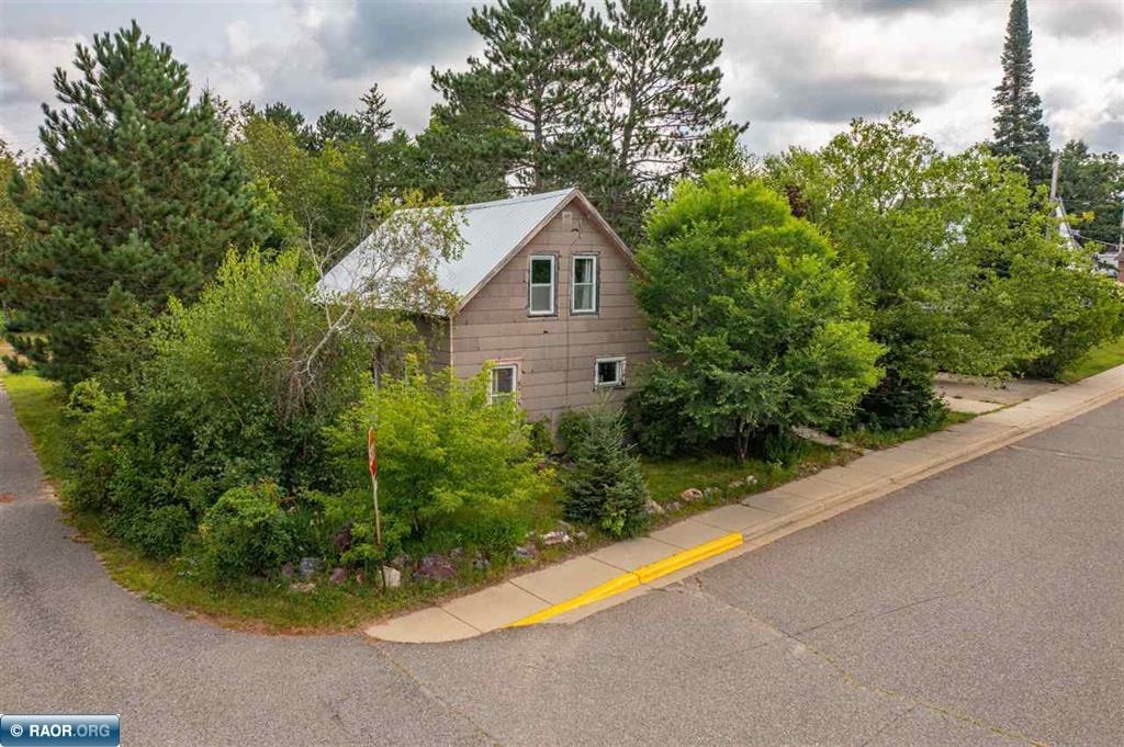 24 2nd Avenue Soudan, MN 55782 - Photo 13 of 35