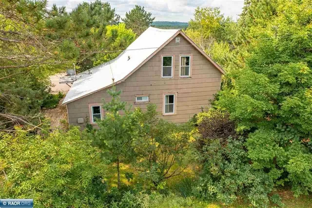 $59,000 | 24 2nd Avenue, Soudan, MN 55782