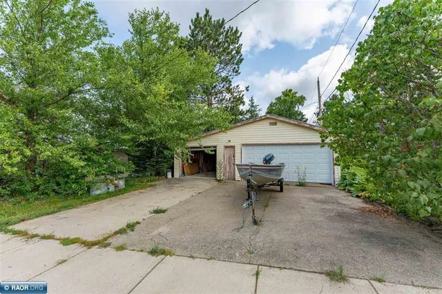 $59,000 | 24 2nd Avenue, Soudan, MN 55782