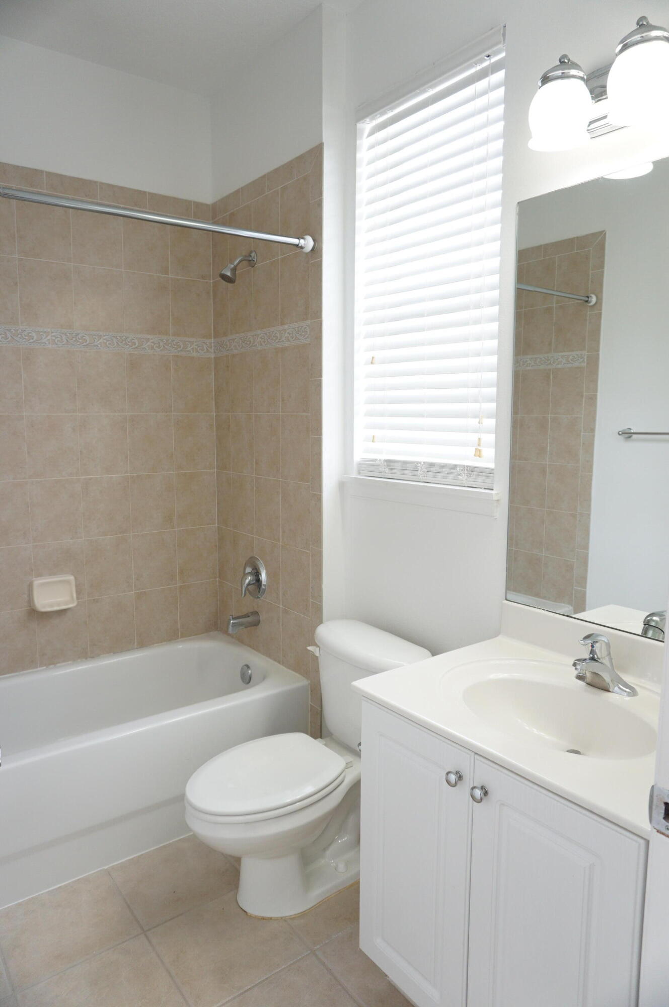 151 Greenwich Circle Jupiter, FL 33458 - Photo 18 of 23 DSC07372