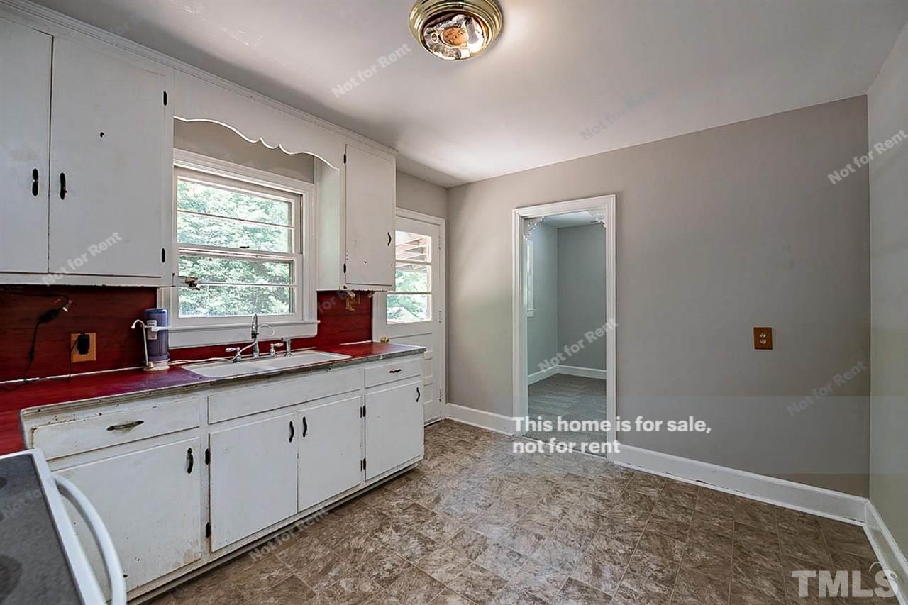 1705 Robinhood Road Durham, NC 27701 - Photo 8 of 18