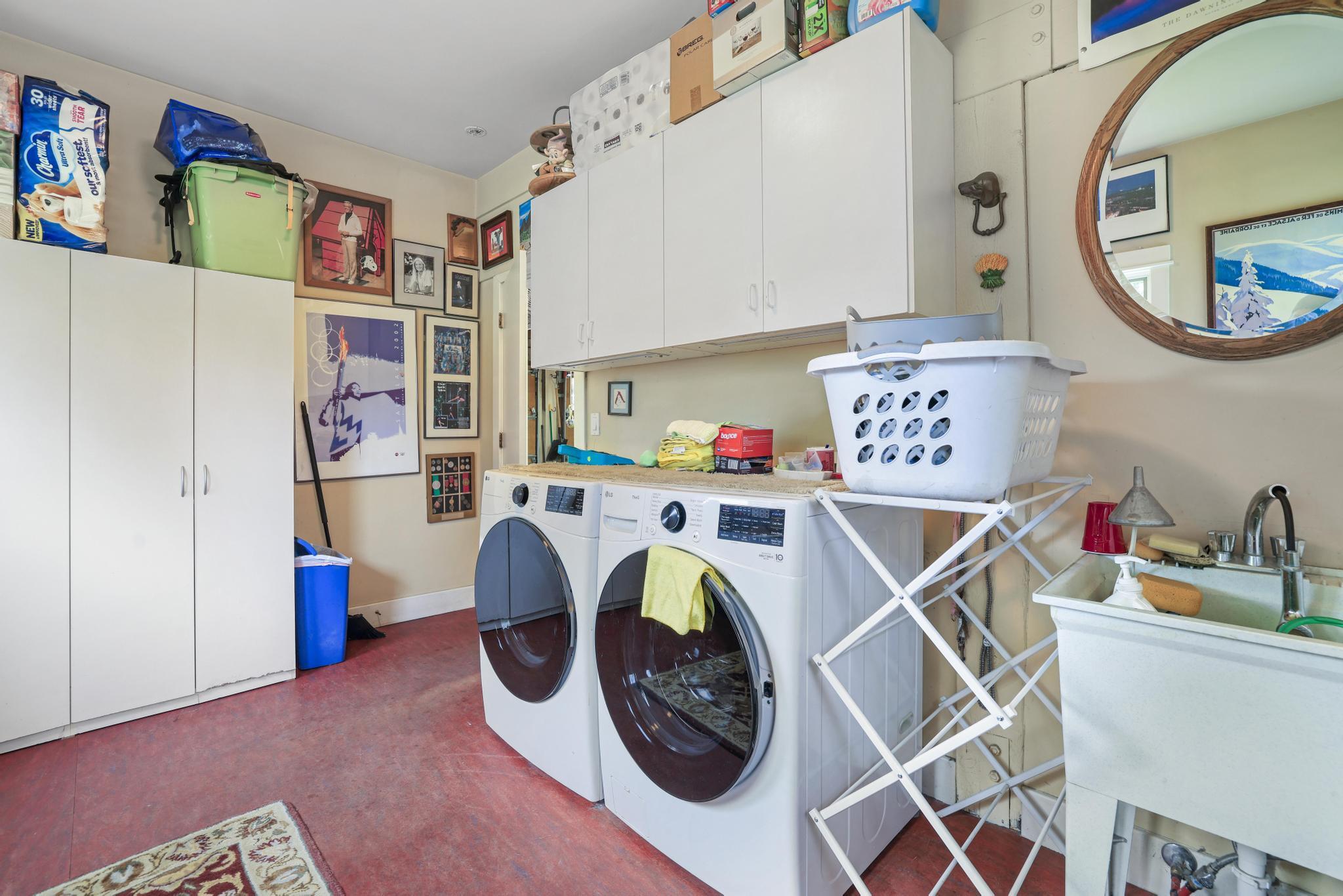 236 Elkhorn Road Sun Valley, ID 83353 - Photo 31 of 34 Laundry room