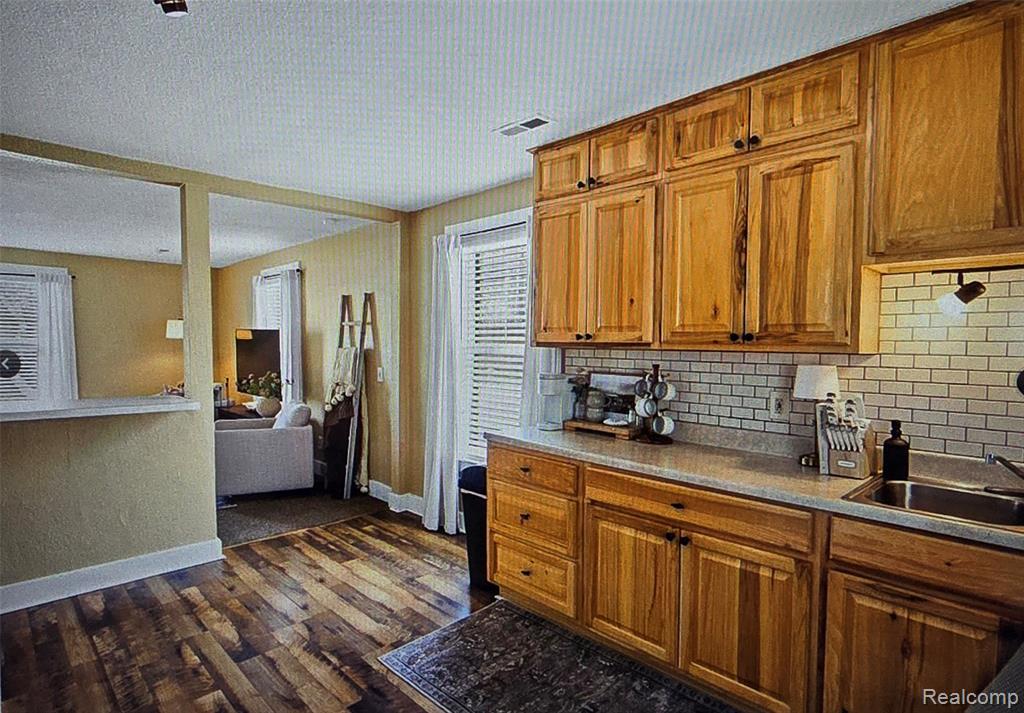 71271 McVicar Road Romeo, MI 48065 - Photo 10 of 11