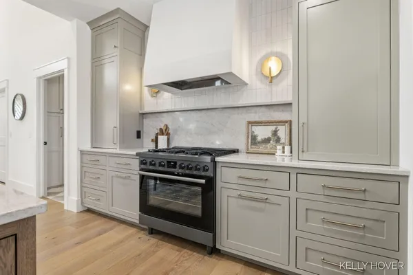 $2,100,000 | 402 Ottogan Hls Court, Byron Center, MI 49315