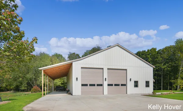 $2,100,000 | 402 Ottogan Hls Court, Byron Center, MI 49315