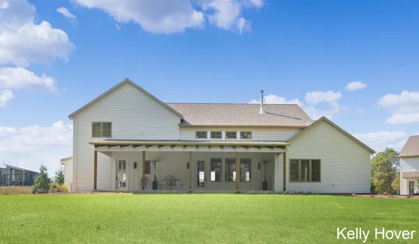 $2,100,000 | 402 Ottogan Hls Court, Byron Center, MI 49315