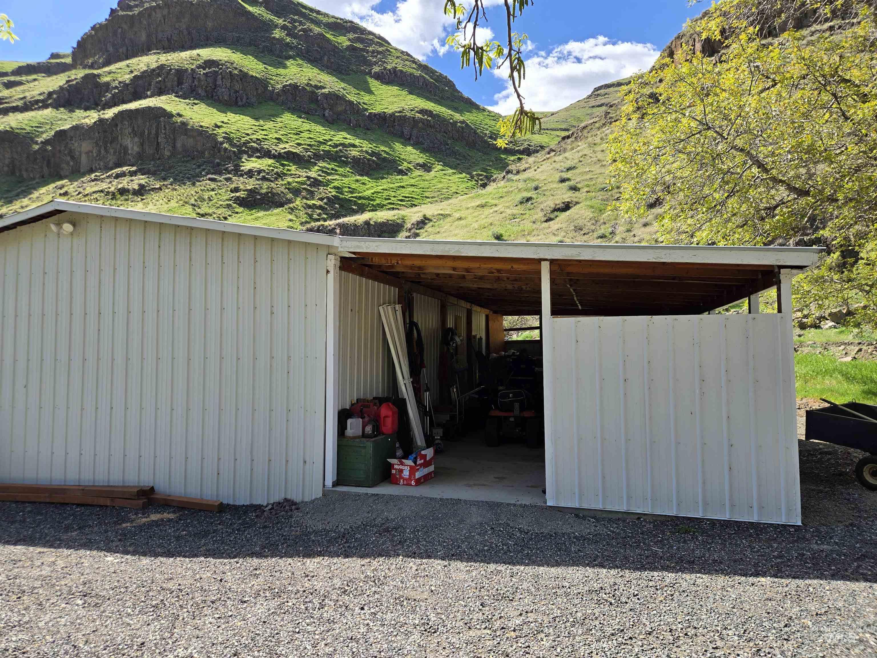17082 Snake River Road Asotin, WA 99402 - Photo 17 of 31