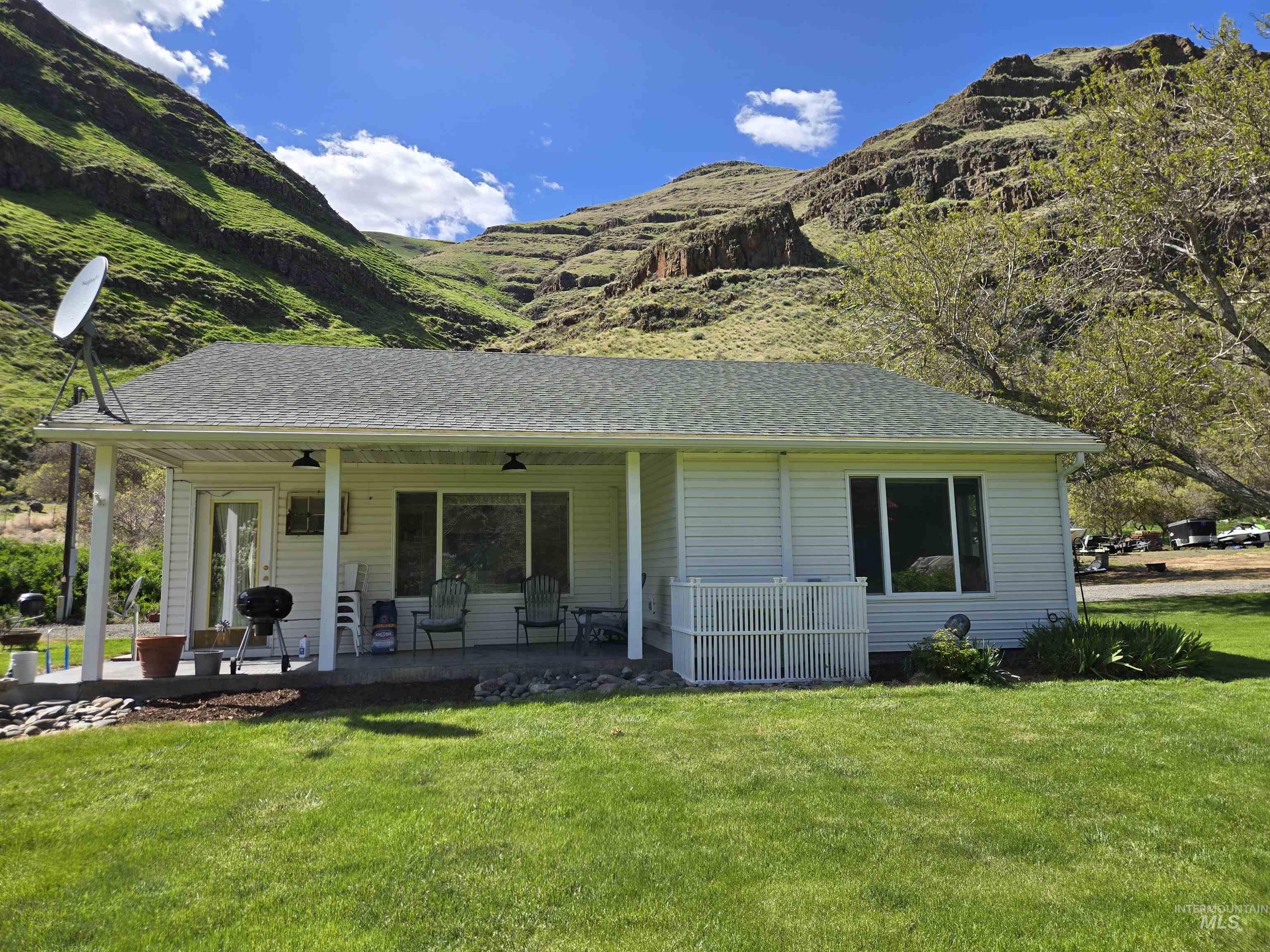 17082 Snake River Road Asotin, WA 99402 - Photo 22 of 31