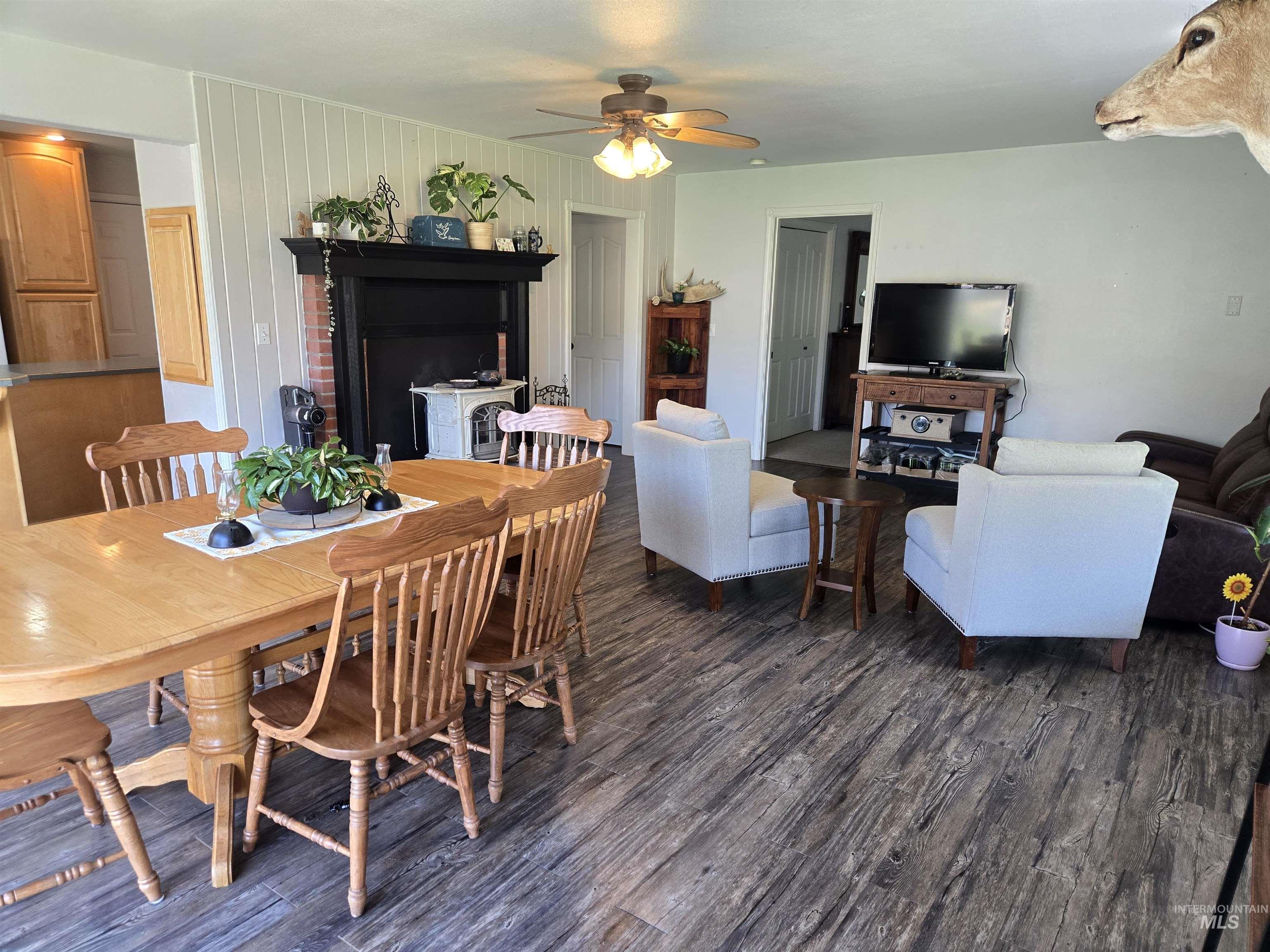 17082 Snake River Road Asotin, WA 99402 - Photo 27 of 31 Dining room with a ceiling fan and wood finished floors