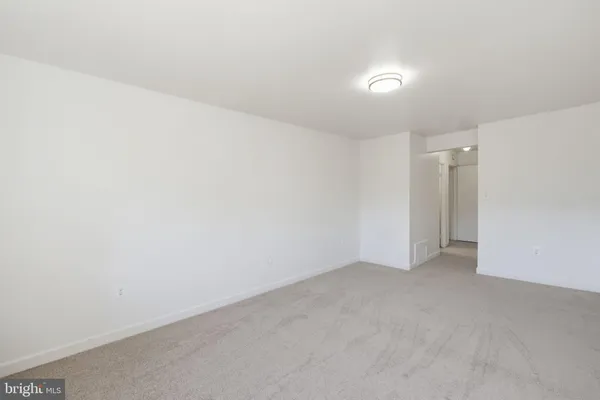 $275,000 | 12203 Academy Way, Unit 9, Rockville, MD 20852