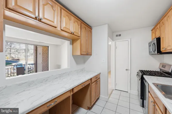 $275,000 | 12203 Academy Way, Unit 9, Rockville, MD 20852