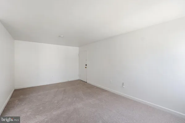 $275,000 | 12203 Academy Way, Unit 9, Rockville, MD 20852