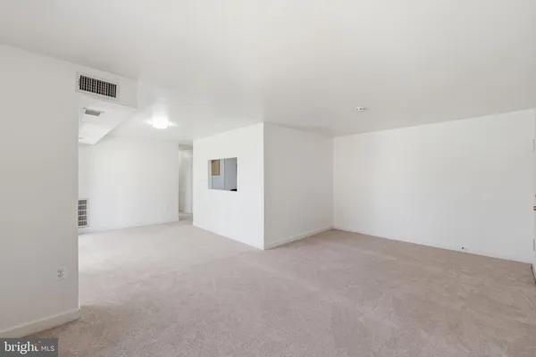 $275,000 | 12203 Academy Way, Unit 9, Rockville, MD 20852