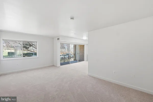 $275,000 | 12203 Academy Way, Unit 9, Rockville, MD 20852