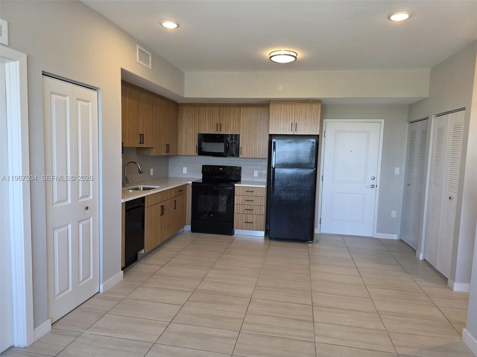 14380 Southwest 261st Street, Unit 407 Homestead, FL 33032 - Photo 6 of 12