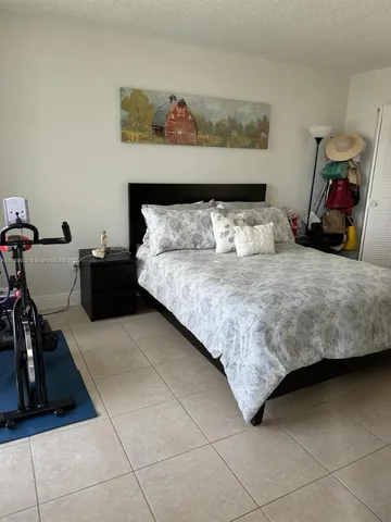 $280,000 | 8320 Northwest 8th Street, Unit 2313, Miami, FL 33126