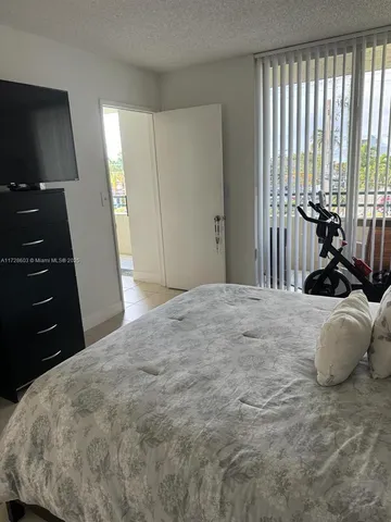 $280,000 | 8320 Northwest 8th Street, Unit 2313, Miami, FL 33126