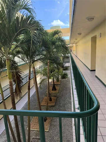 $280,000 | 8320 Northwest 8th Street, Unit 2313, Miami, FL 33126