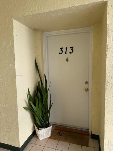 $280,000 | 8320 Northwest 8th Street, Unit 2313, Miami, FL 33126