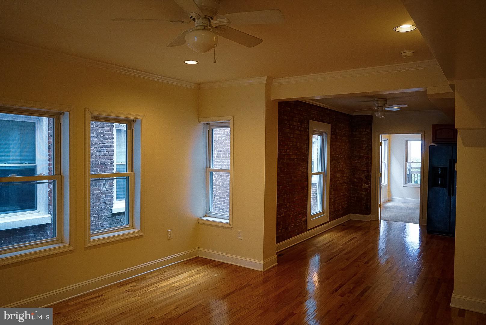230 North Potomac Street, Unit 2 Hagerstown, MD 21740 - Photo 5 of 29