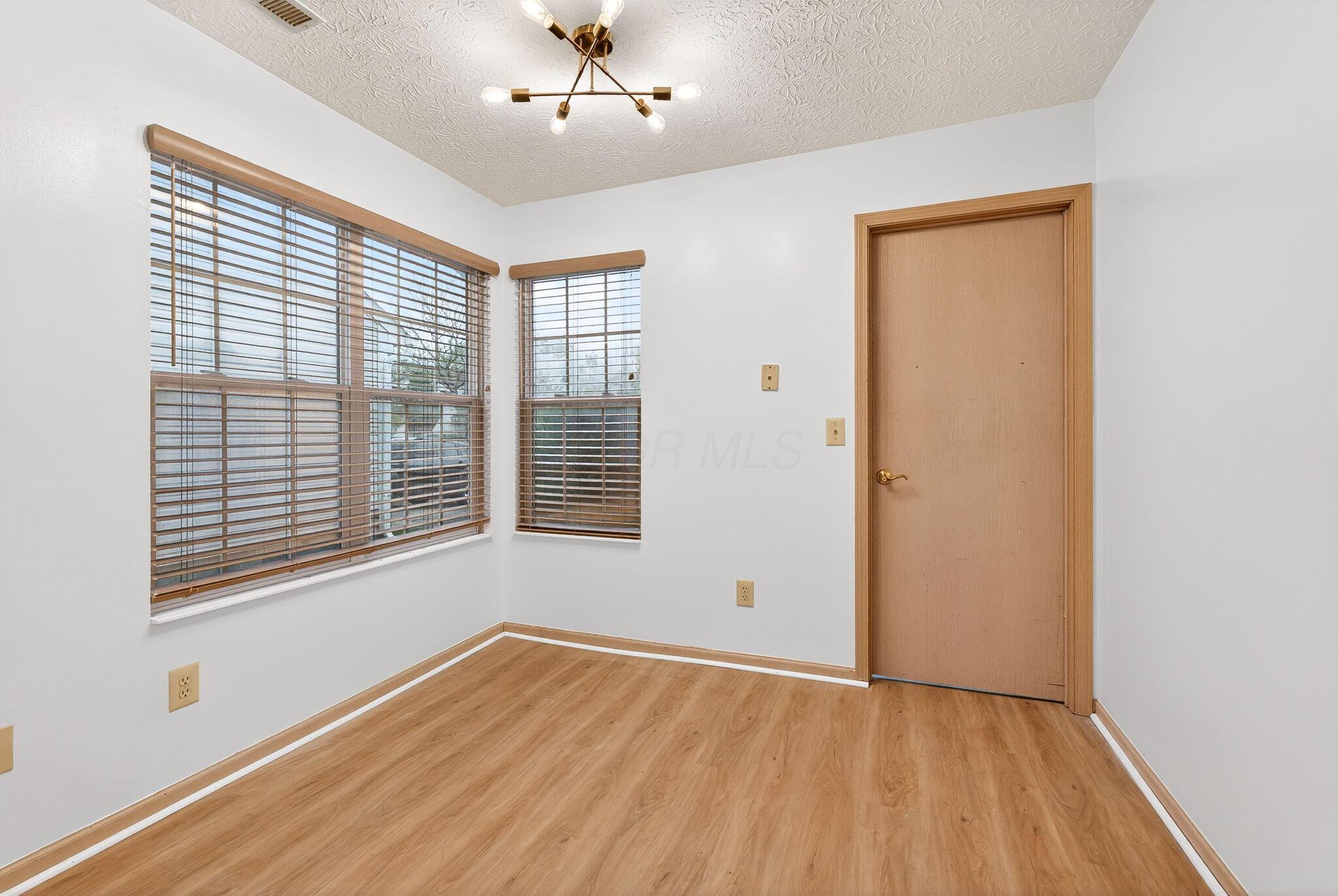 2064 Waymont Road Columbus, OH 43229 - Photo 15 of 31 2064 Waymont Rd (Interior)-13