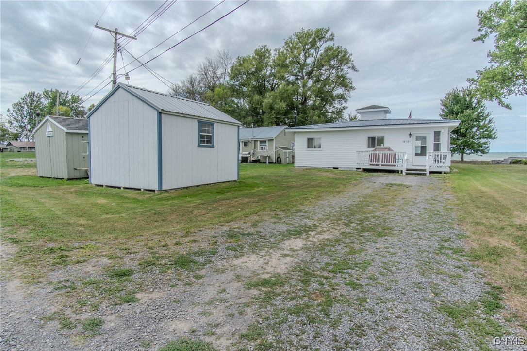 18121 Howes Shore Road Sackets Harbor, NY 13685 - Photo 33 of 40