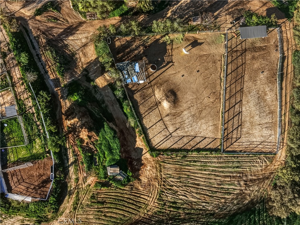 17575 Wicker Way Riverside, CA 92504 - Photo 8 of 32 a view of a yard