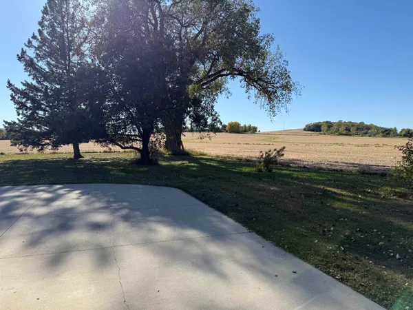 $185,000 | 7707 Us Rte 20 West, Lena, IL 61048