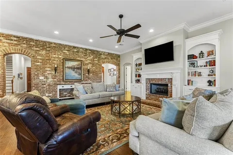 $665,000 | 4122 Oleander Drive, Lake Charles, LA 70605