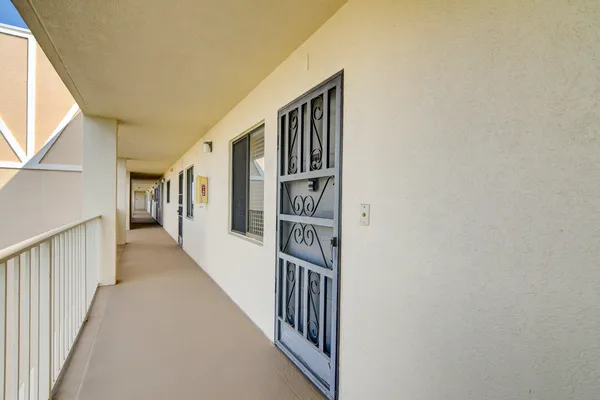 $4,000 | 14426 Amberly Lane, Unit 706, Delray Beach, FL 33446