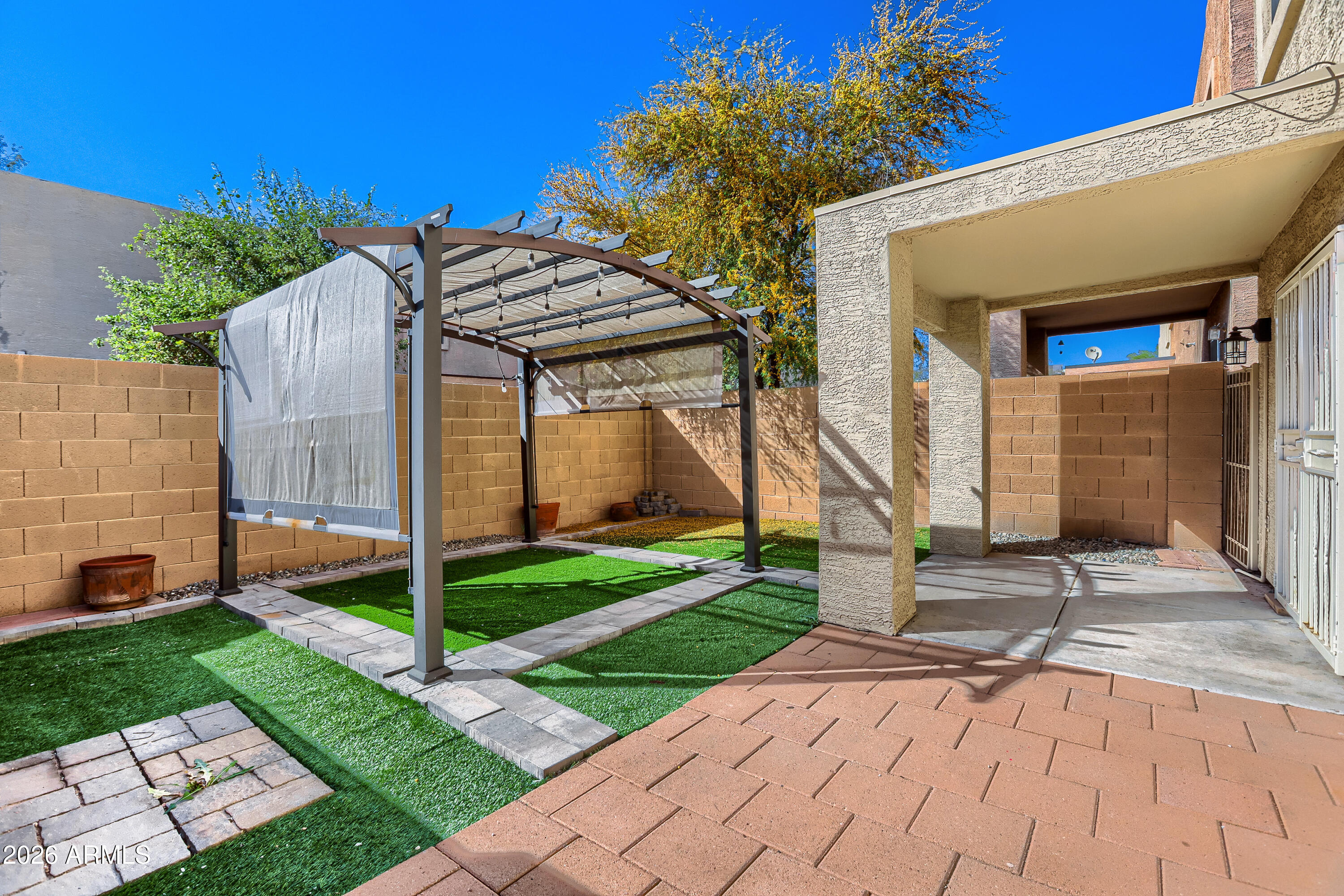 15634 North 29th Way Phoenix, AZ 85032 - Photo 26 of 33 26 Exterior Rear (1)