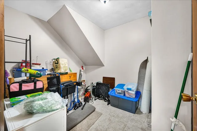 $299,900 | 9 Linda Lane, Normal, IL 61761