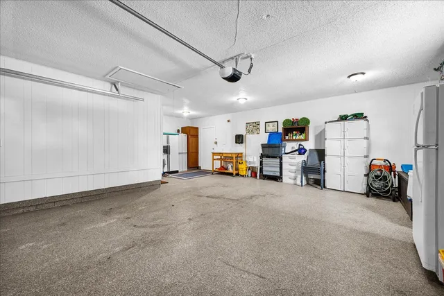 $299,900 | 9 Linda Lane, Normal, IL 61761