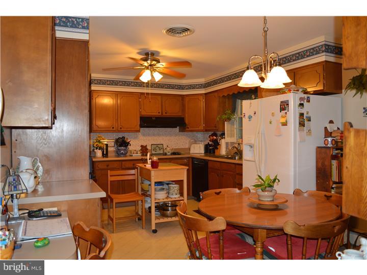 25 Stage Road Newark, DE 19711 - Photo 6 of 11 Kitchen