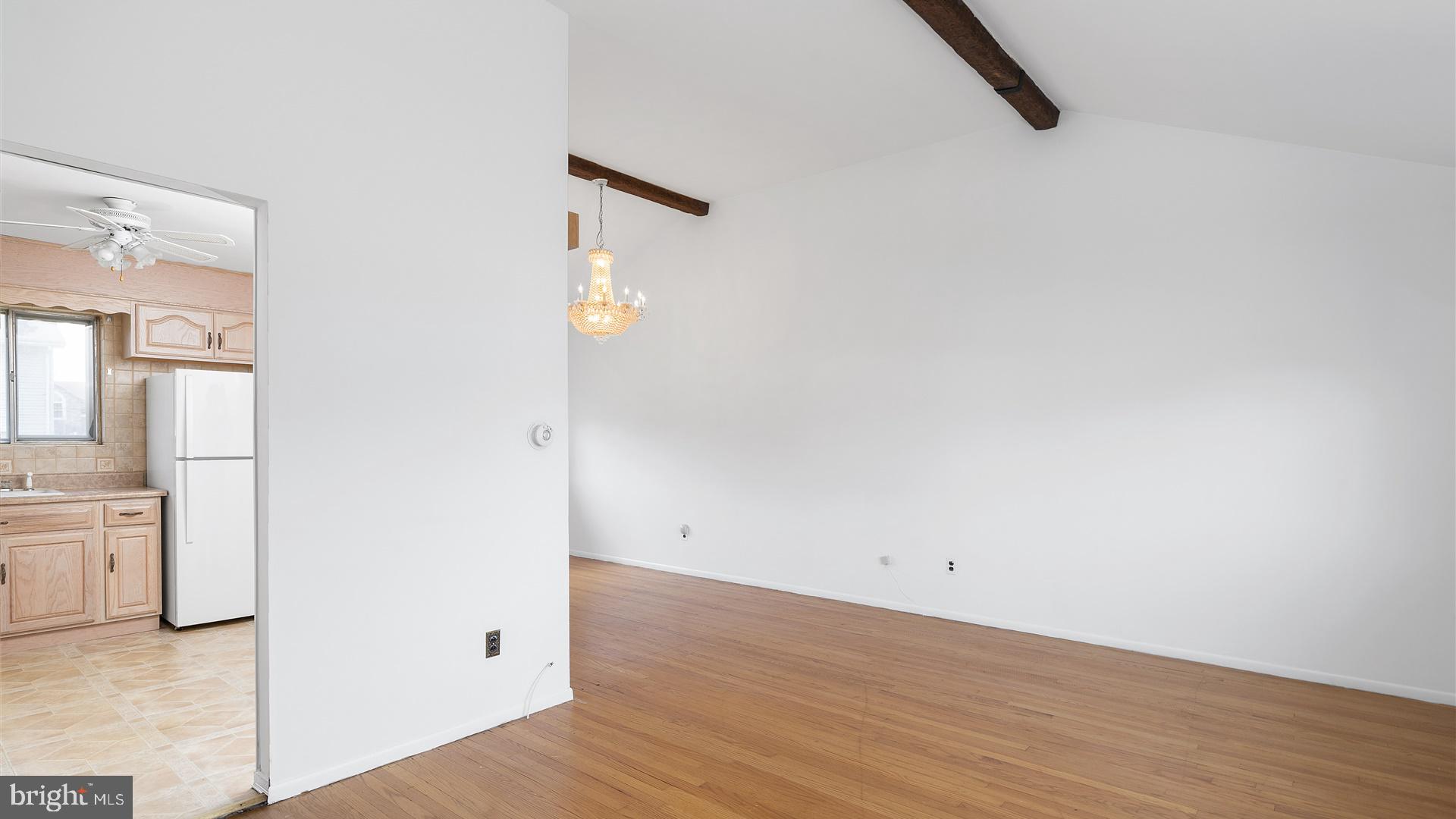 32 Elmont Road Hamilton, NJ 08610 - Photo 4 of 25 Gallery Image 4