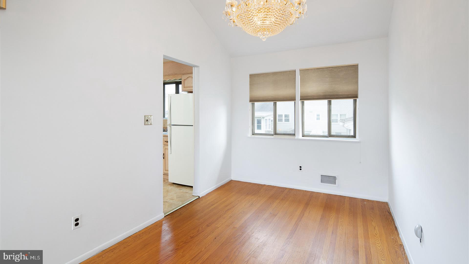 32 Elmont Road Hamilton, NJ 08610 - Photo 8 of 25 Gallery Image 8