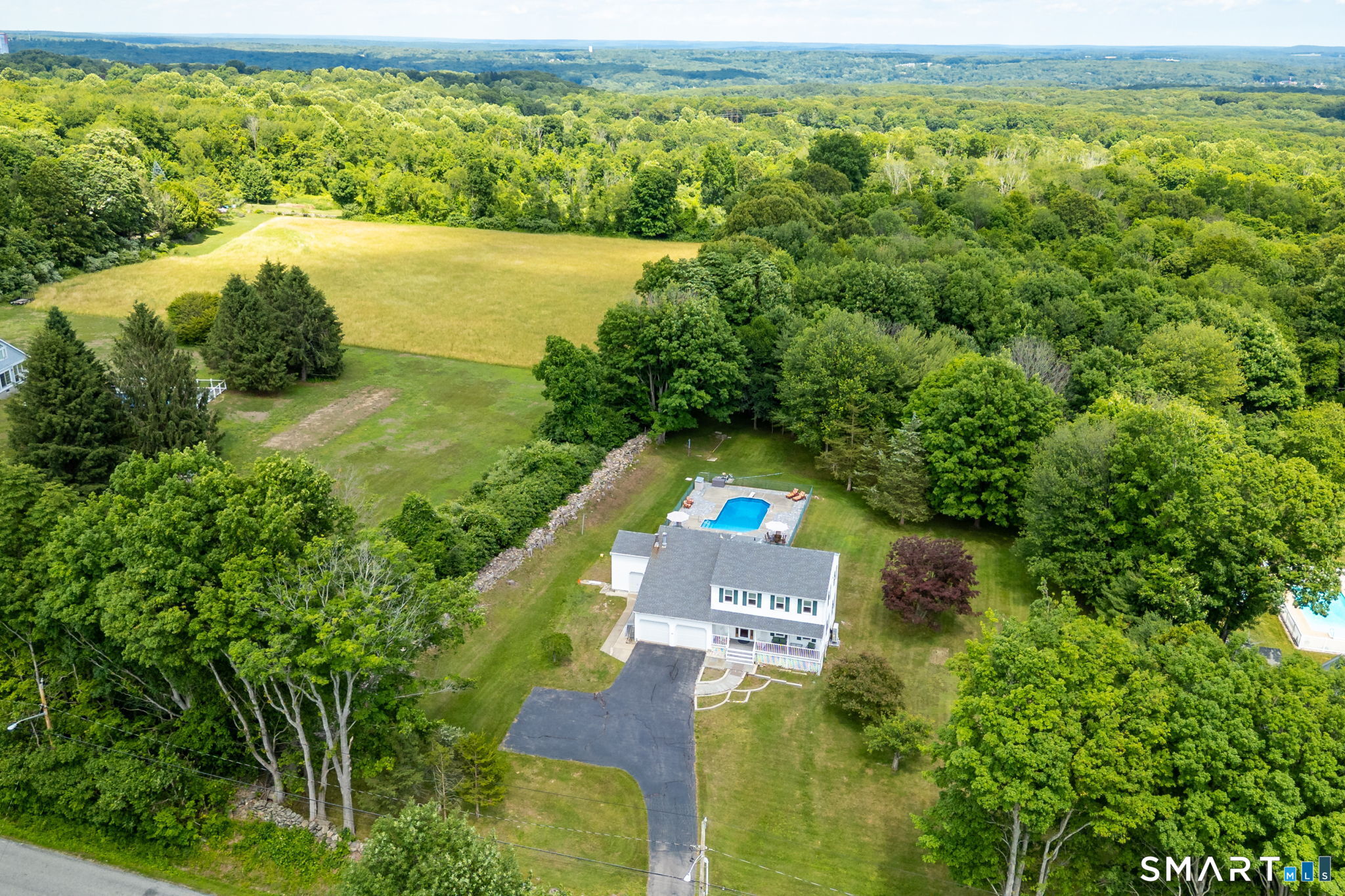 393 Wawecus Hill Road Norwich, CT 06360 - Photo 3 of 40
