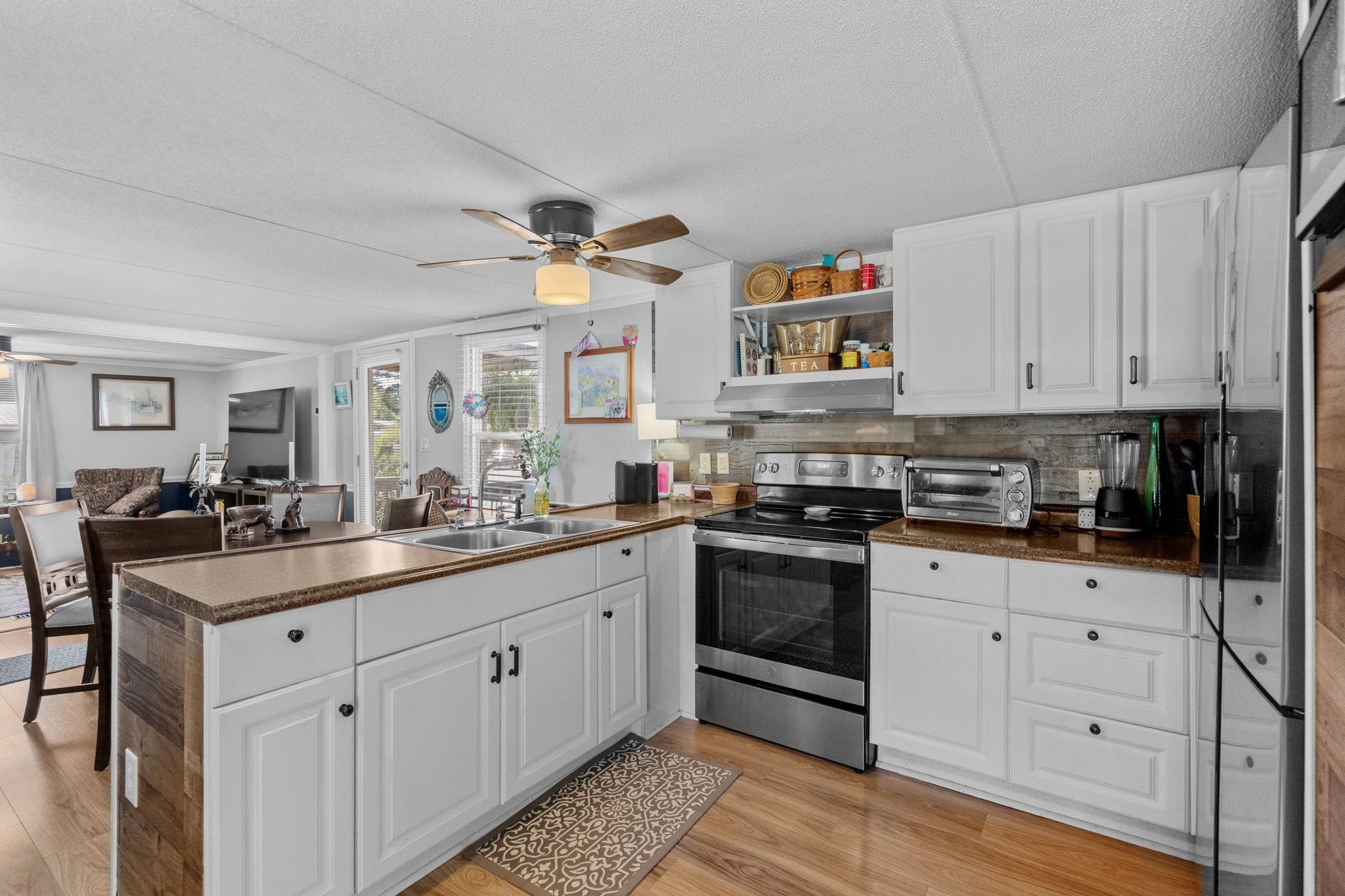 29 Seaway Lane Murrells Inlet, SC 29576 - Photo 13 of 39
