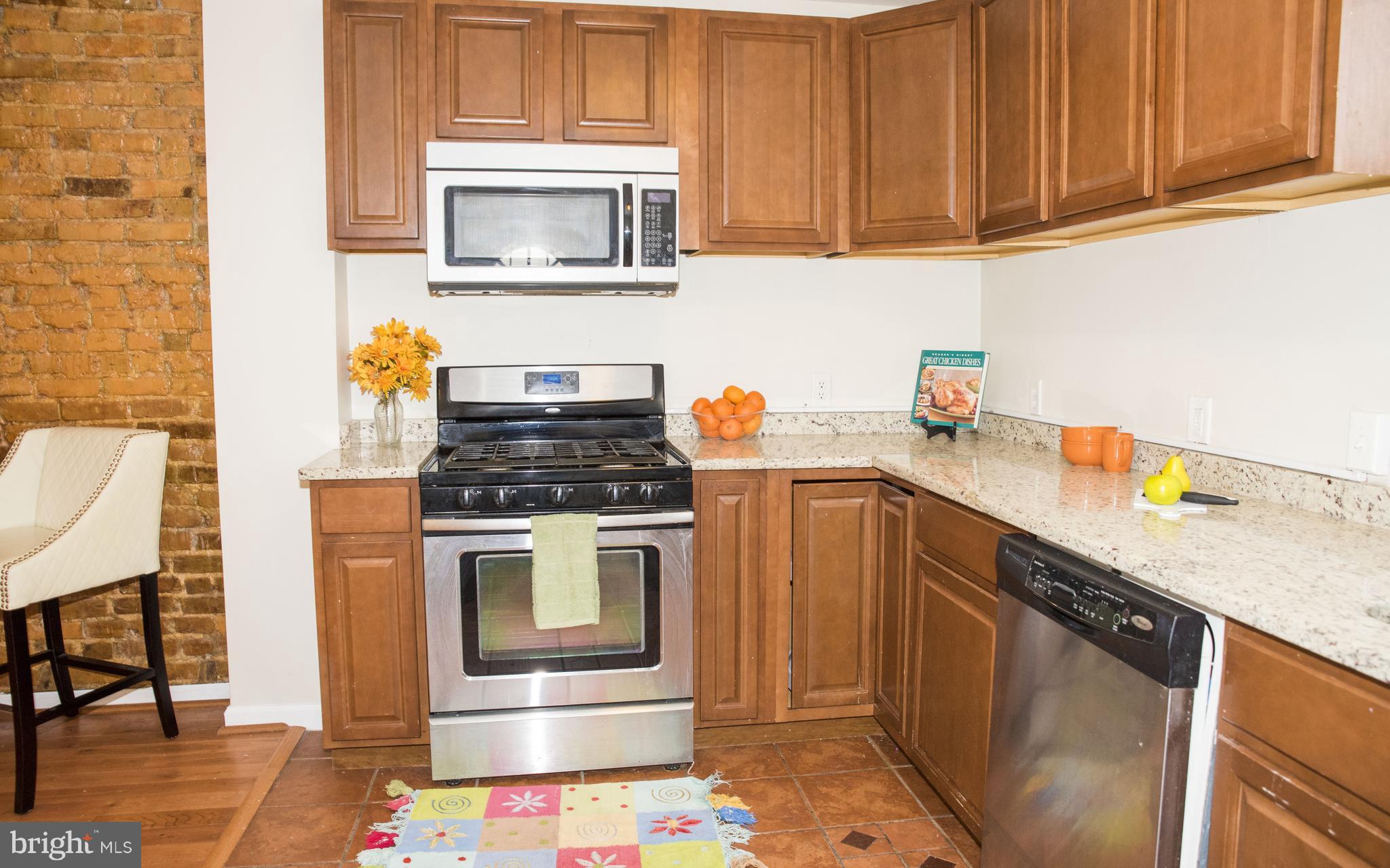 624 Wicklow Road Baltimore, MD 21229 - Photo 13 of 26 Kitchen