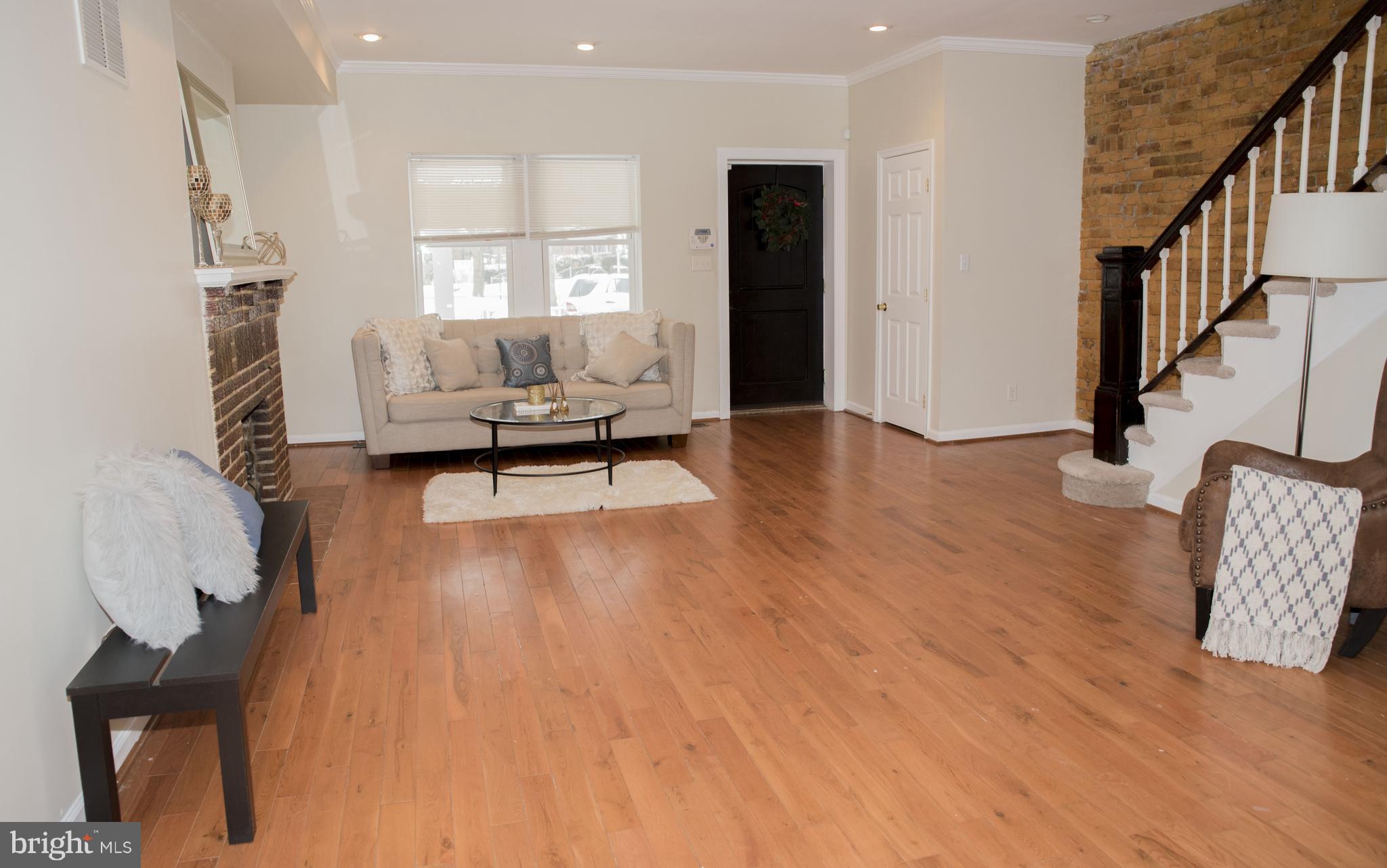 624 Wicklow Road Baltimore, MD 21229 - Photo 4 of 26 Interior (General)