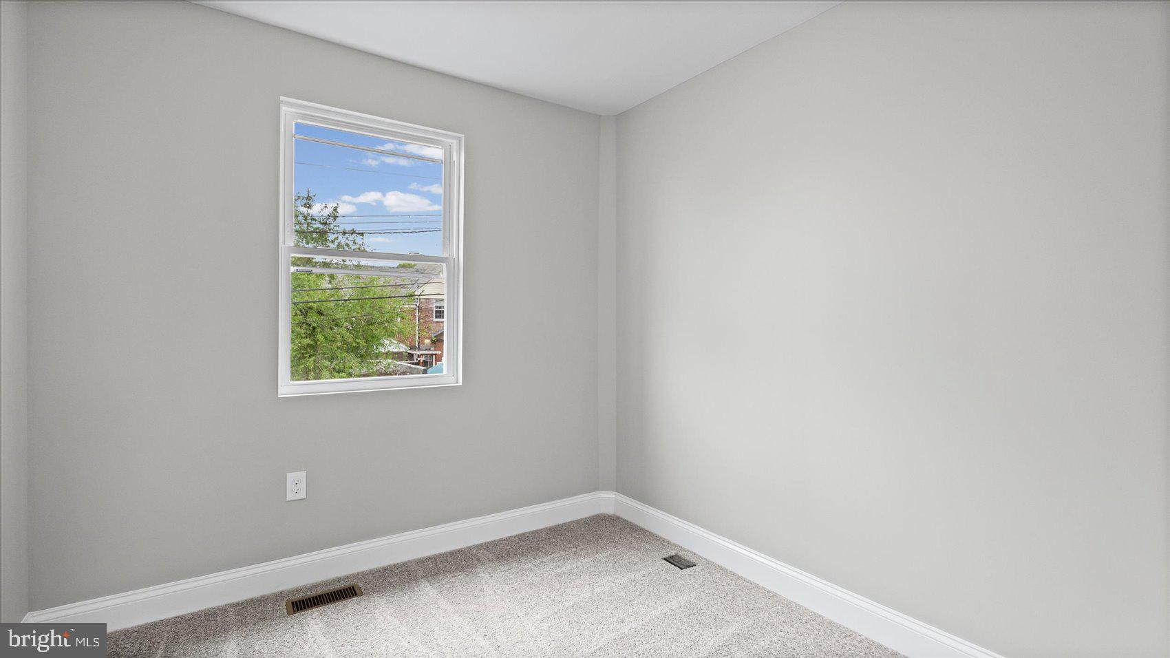 1633 Ralworth Road Baltimore, MD 21218 - Photo 29 of 44