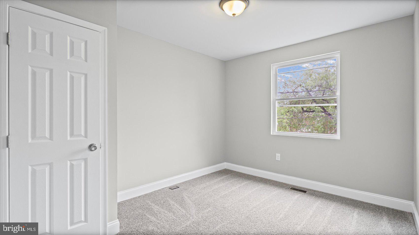1633 Ralworth Road Baltimore, MD 21218 - Photo 31 of 44