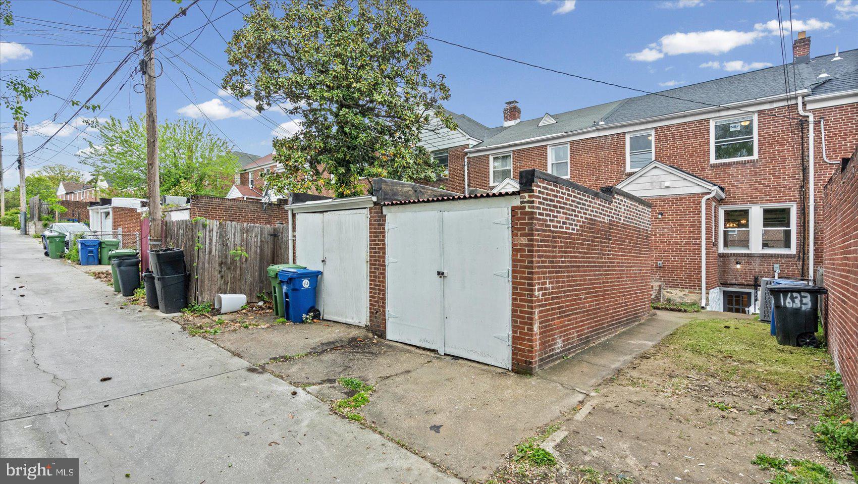 1633 Ralworth Road Baltimore, MD 21218 - Photo 37 of 44