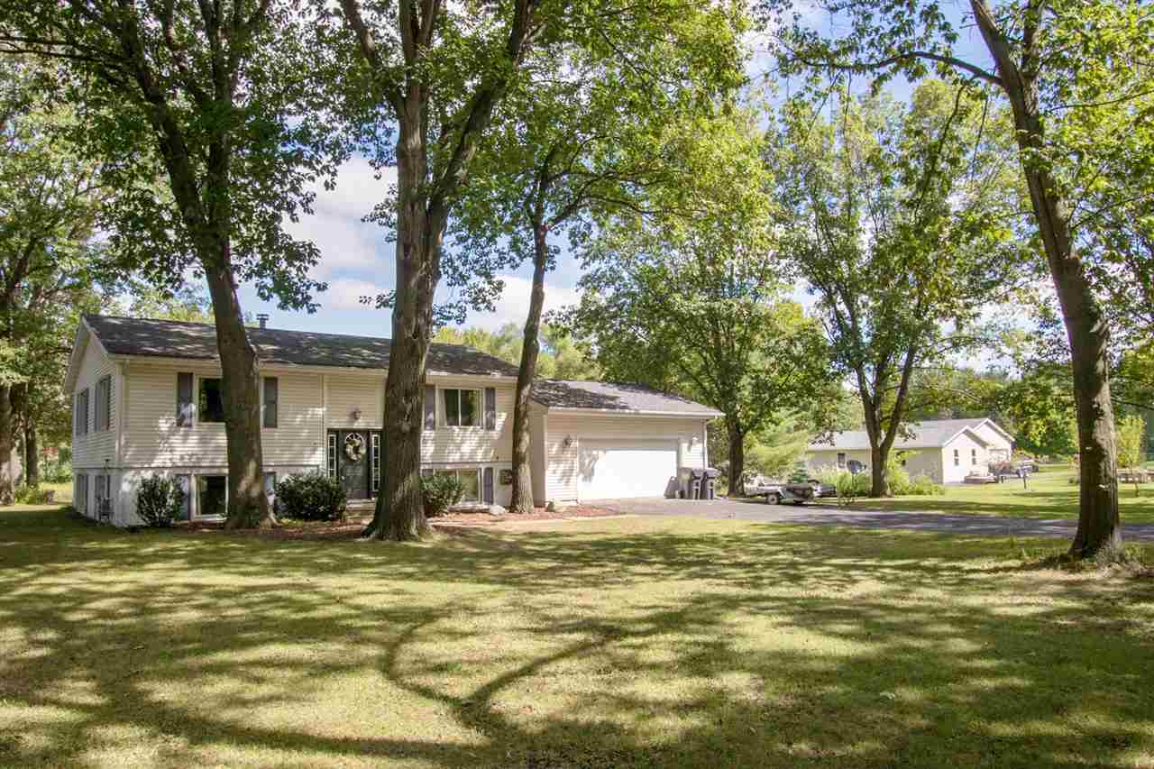 4400 Deer View Road Cedar Rapids, IA 52411 - Photo 2 of 28 Gallery Image 2