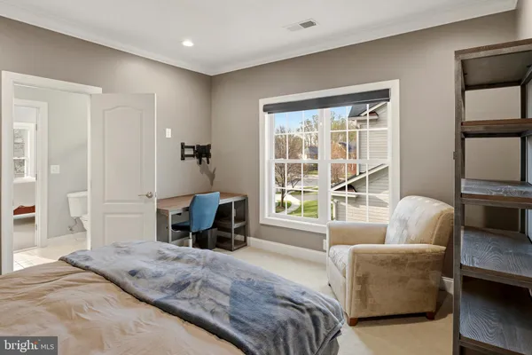 $1,300,000 | 720 Fantail Court, Annapolis, MD 21401