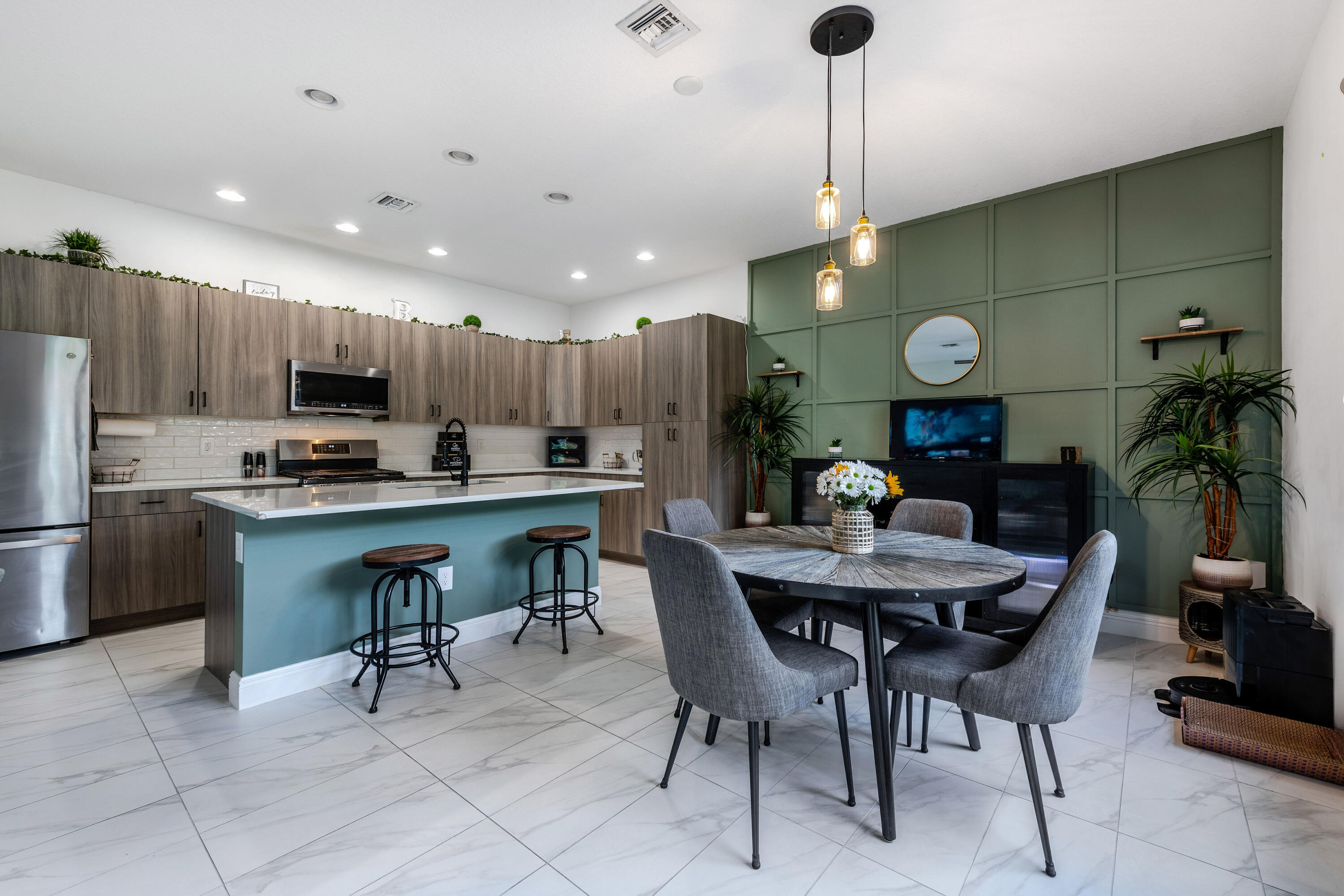 5539 Starfish Road Westlake, FL 33470 - Photo 11 of 42 Kitchen & Dining Area